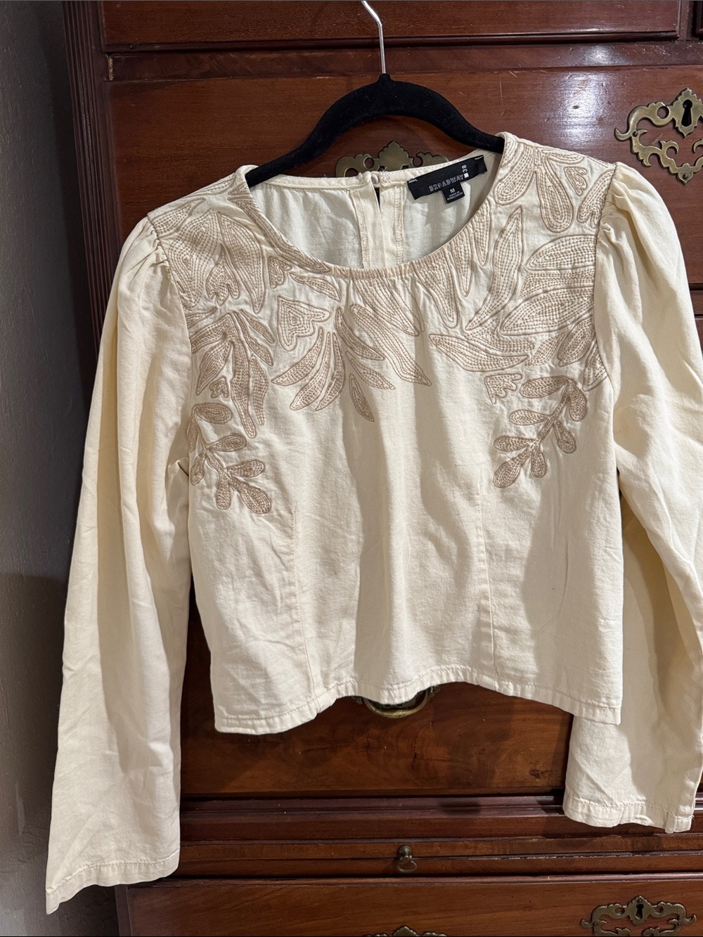 Embroidered Cream Long-Sleeve Round-Neck Top